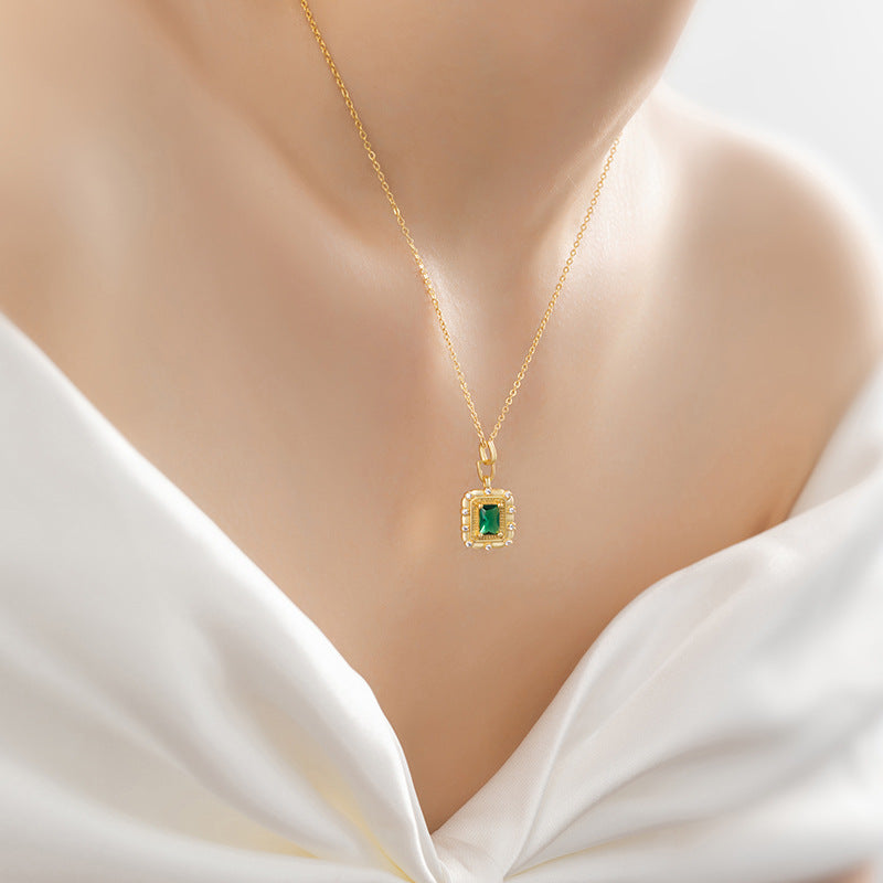 Square Sugar Sterling Silver 925 Necklace Female Niche Design Light Luxury Emerald Zircon Clavicle Chain Ins Style Square Pendant