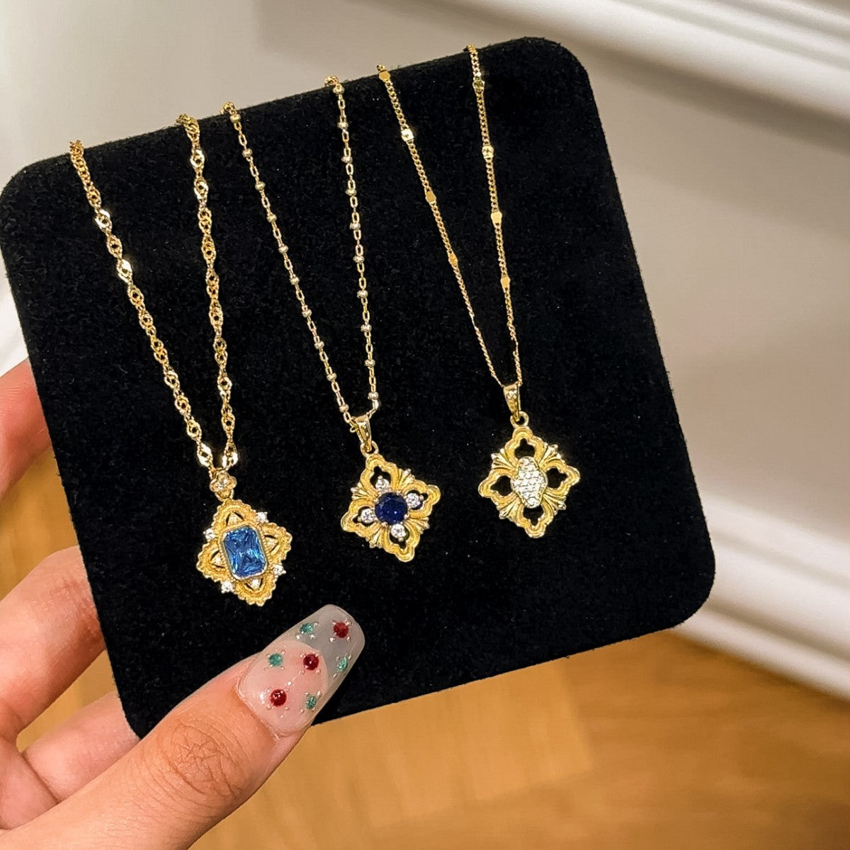 Gold Lace Sterling Silver 925 Necklace Vintage Buqi Style Handmade Brushed Zircon Clavicle Chain Light Luxury High-Grade Pendant