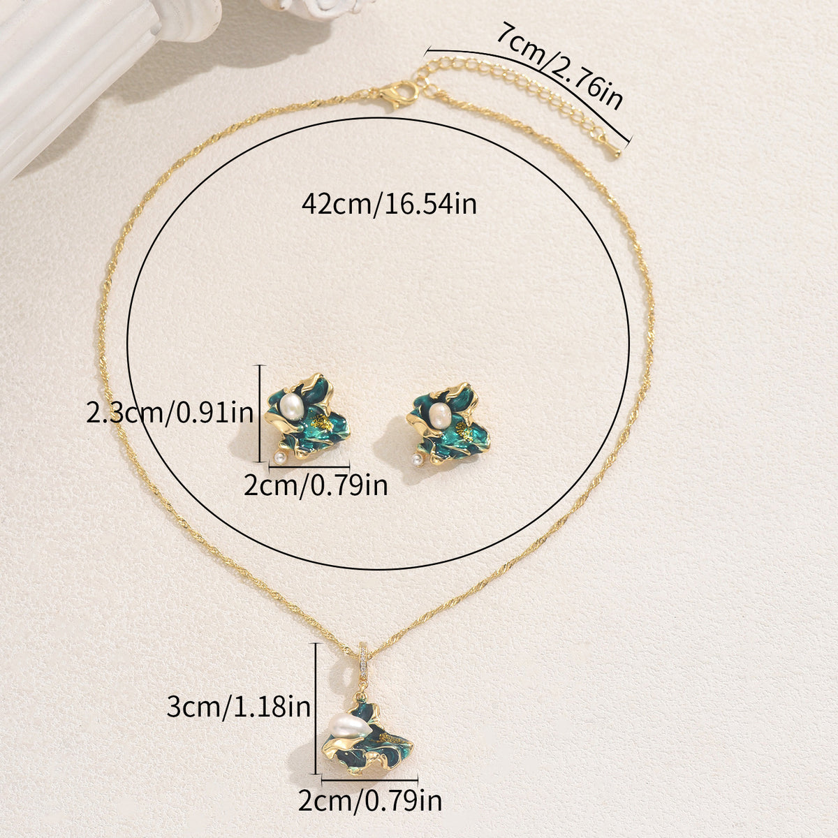 Green Flower and Pearl-Effect Jewelry — product image 3