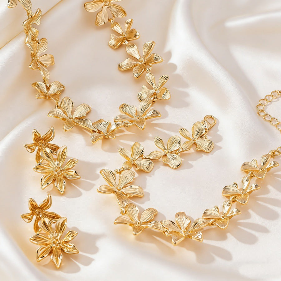 Linked Small Flower Jewelry — product image 3