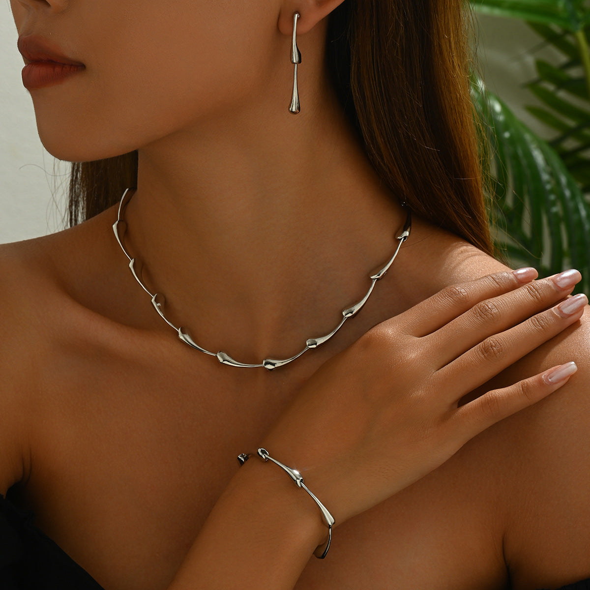 Silver-Tone Droplet Station Jewelry — product image 2