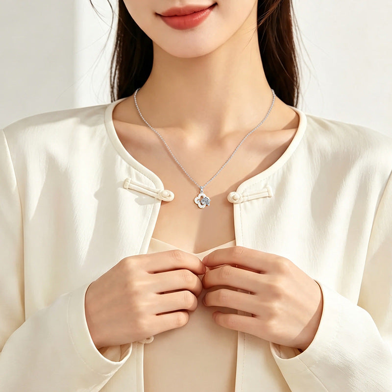 S925 Sterling Silver Necklace Women's Natural White Fritillary Clover Pendant Twelve Flower God National Style Silver Jewelry Light Luxury Clavicle Chain