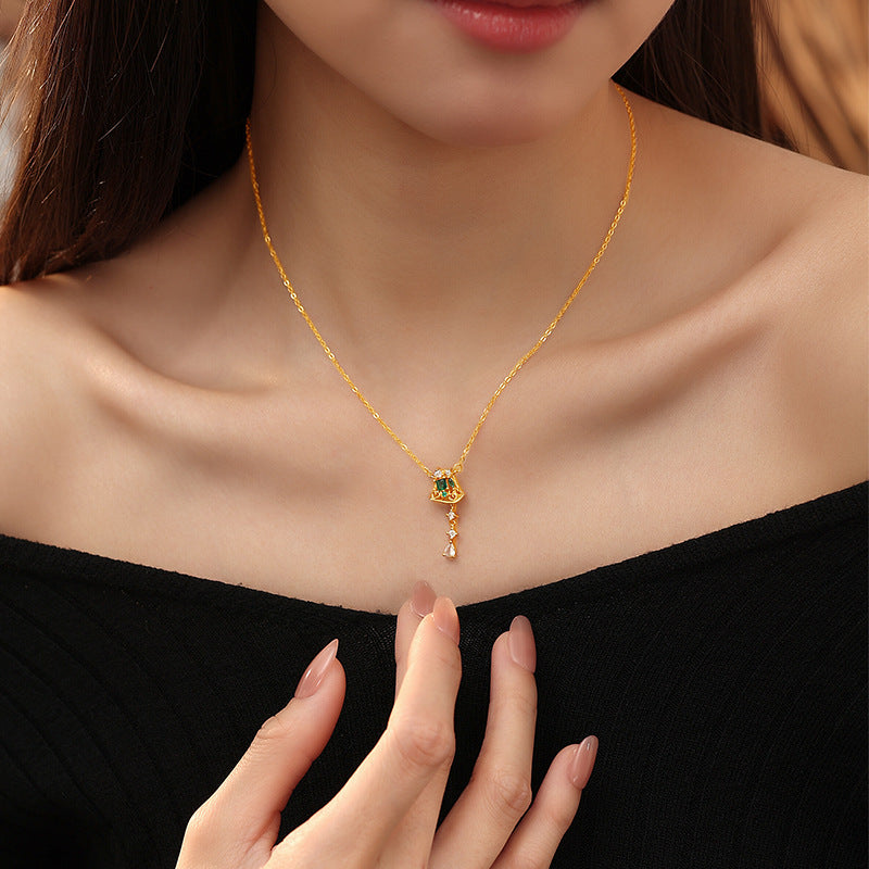 Gift Design S925 Sterling Silver Necklace for Women European and American Fashion Clavicle Chain Small Internet Red Pendant Valentine's Day Gift for Women