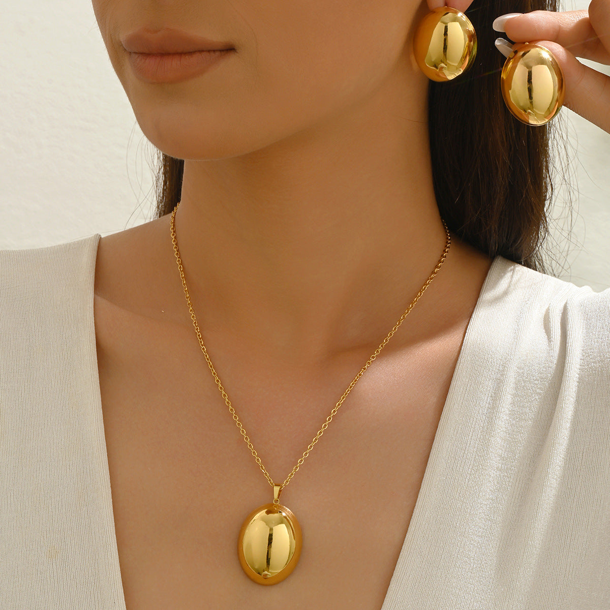 Polished Oval Pendant Jewelry