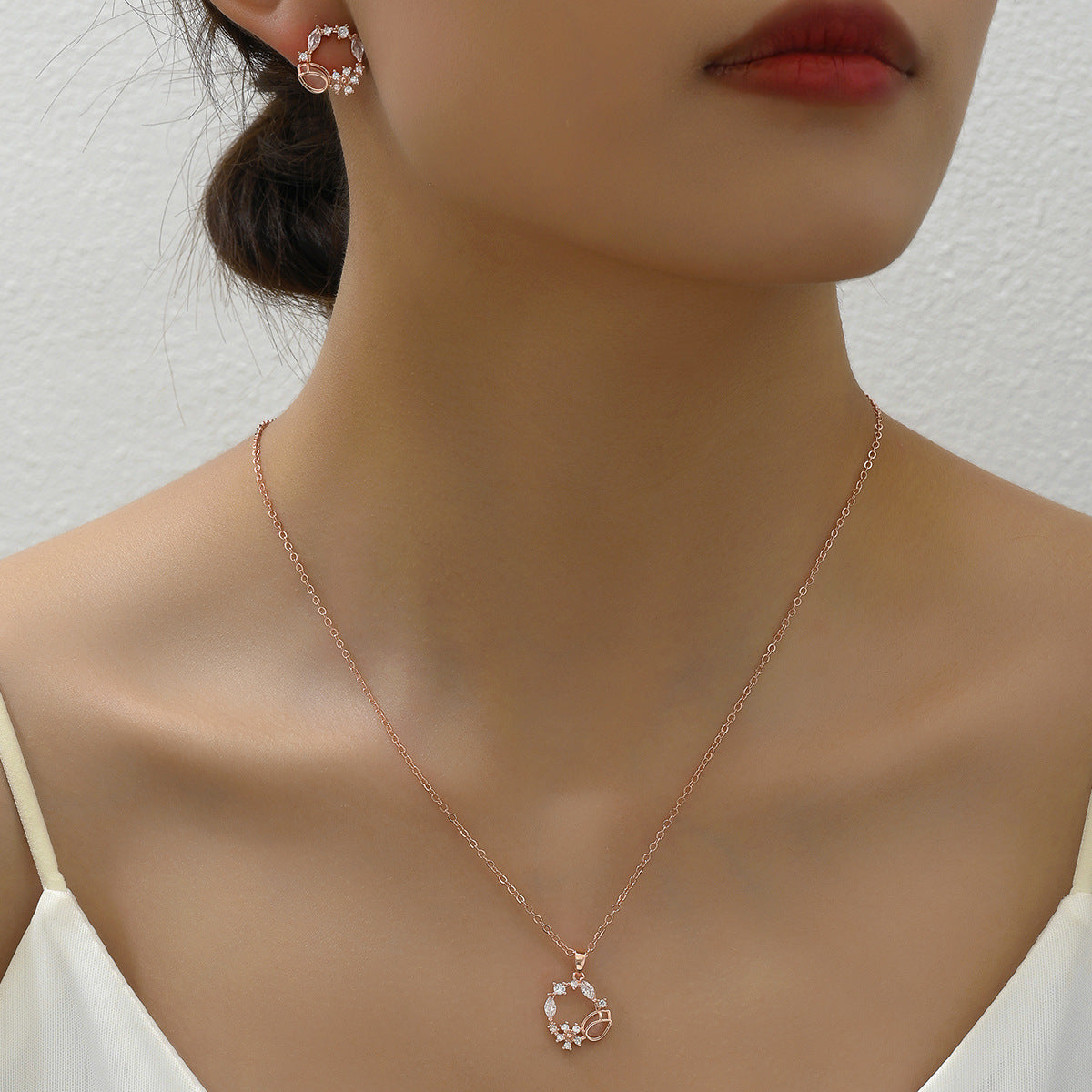 Petite Sparkling Round Jewelry