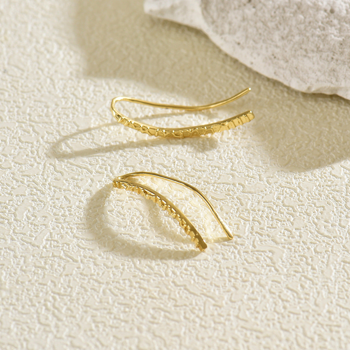 Cross-Border European and American-Style Light Luxury Earrings Geometric Lines U-Shaped Design Ear Hook Earrings Niche High-Grade Earrings Wholesale