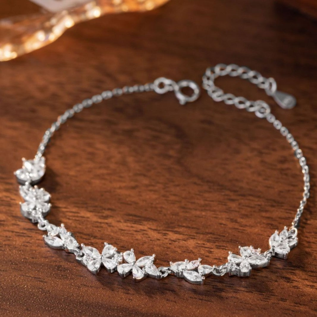 Armband aus 925er Sterlingsilber – Schmetterling und Blauregen