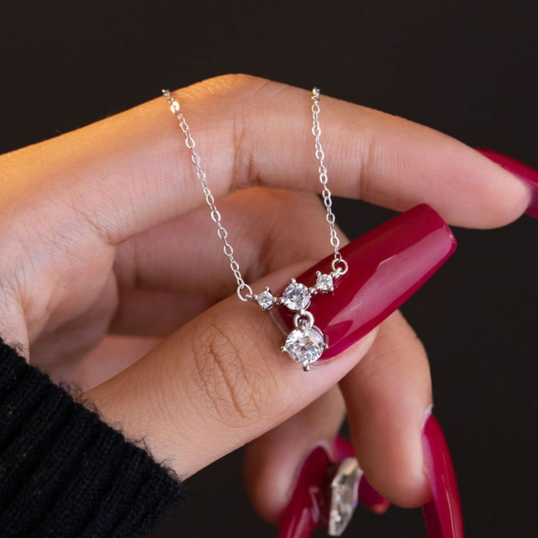 Laurel Sterling Silver 925 Necklace Female Niche Design Light Luxury Zircon Star Clavicle Chain Small Red Book Same Pendant