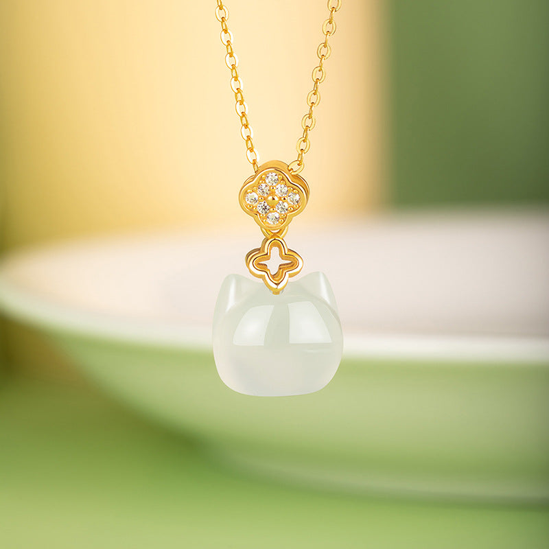 Clover Design S925 Silver Necklace Female Mori Lucky Kitten White Chalcedony Pendant Niche Clavicle Chain Gift Female