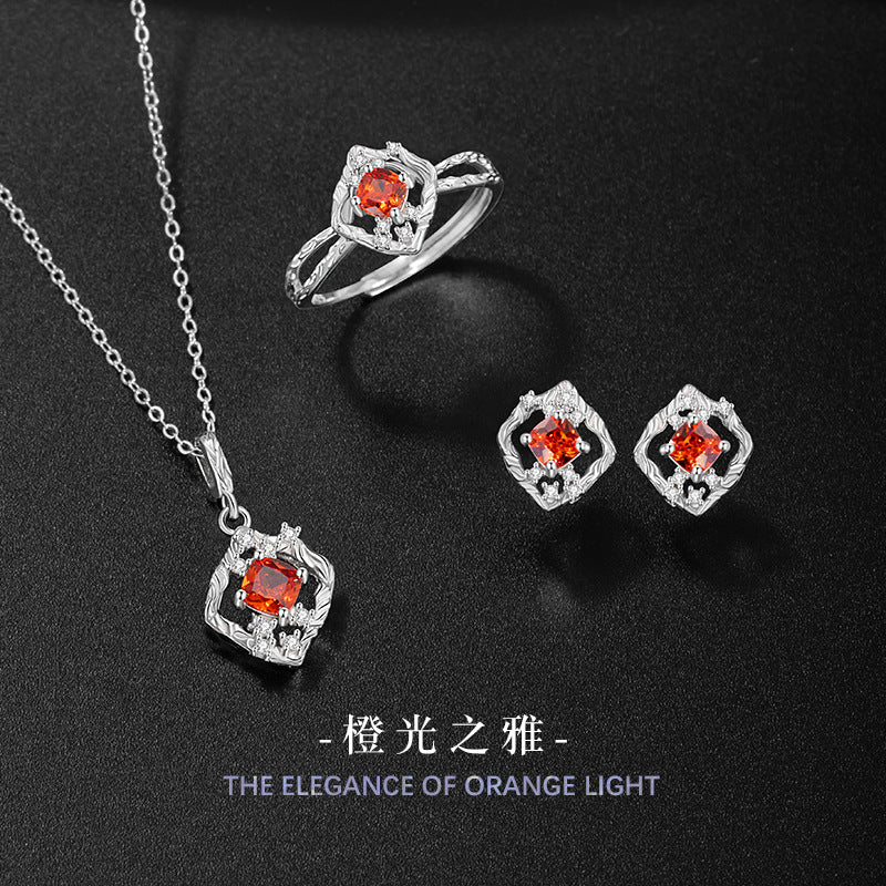 Fantasy Heart Sterling Silver 925 Necklace Niche Design Light Luxury Square Sugar Ice Flower Clavicle Chain Ins Style Love Pendant