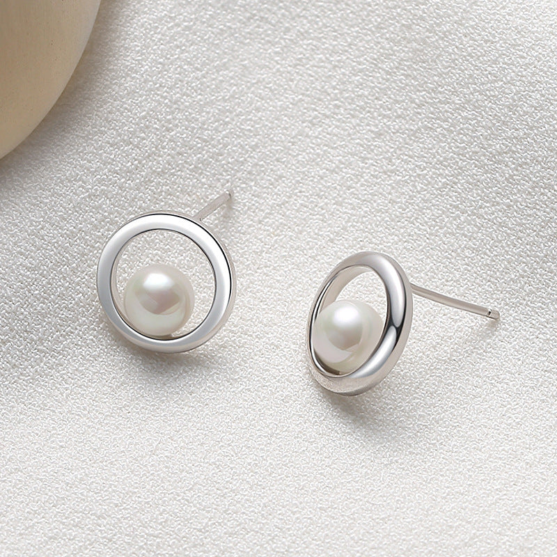 Pearl Sterling Silver 925 Stud Earrings Female Niche Design Light Luxury round Ins Style Fashion All-Match White Fritillary Earrings