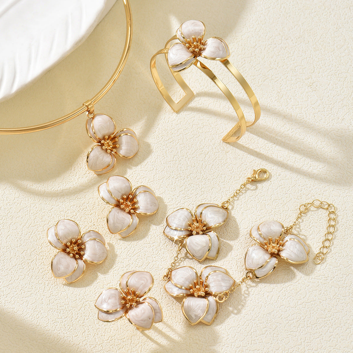 Cream Flower Jewelry — product image 3