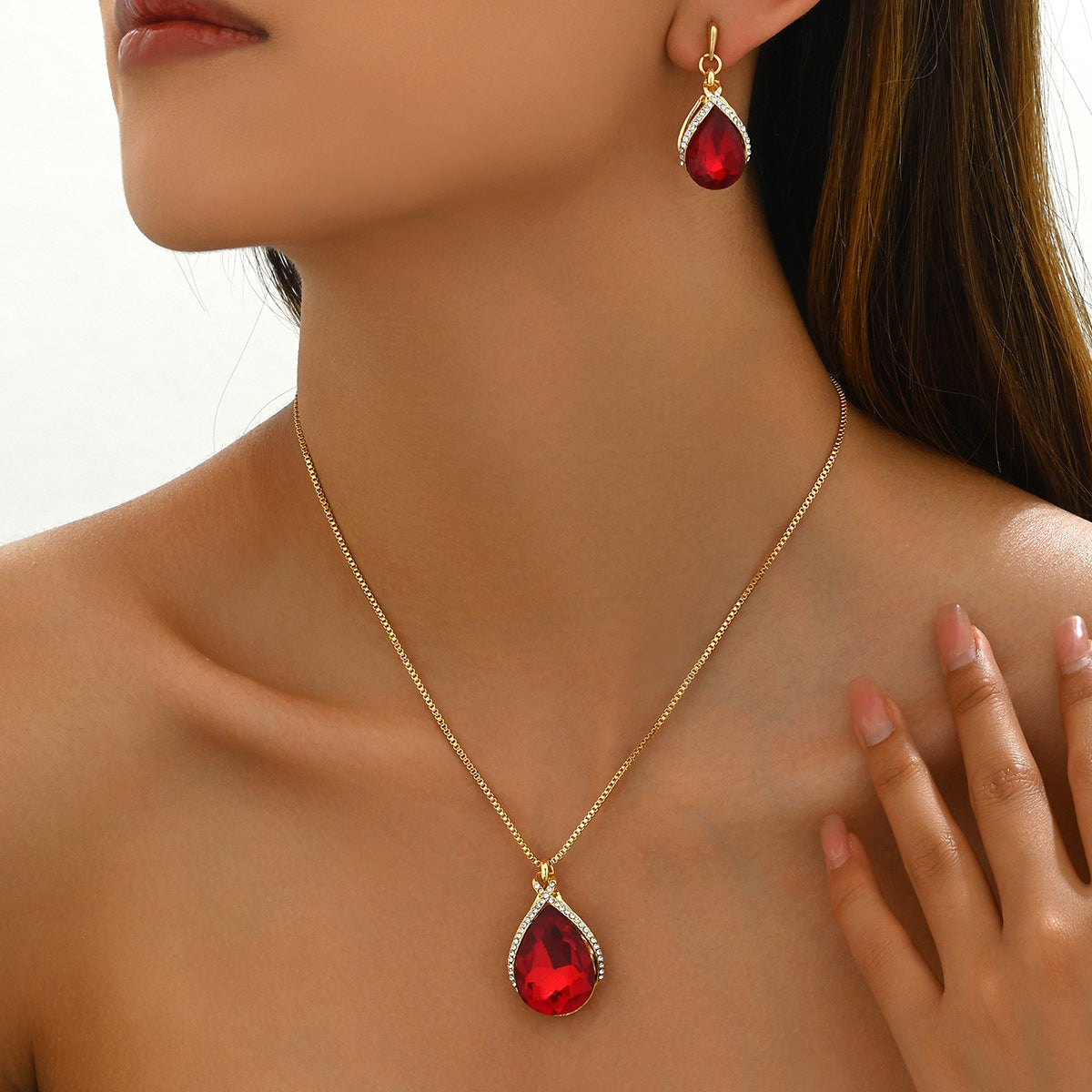 Ruby-Color Teardrop Jewelry