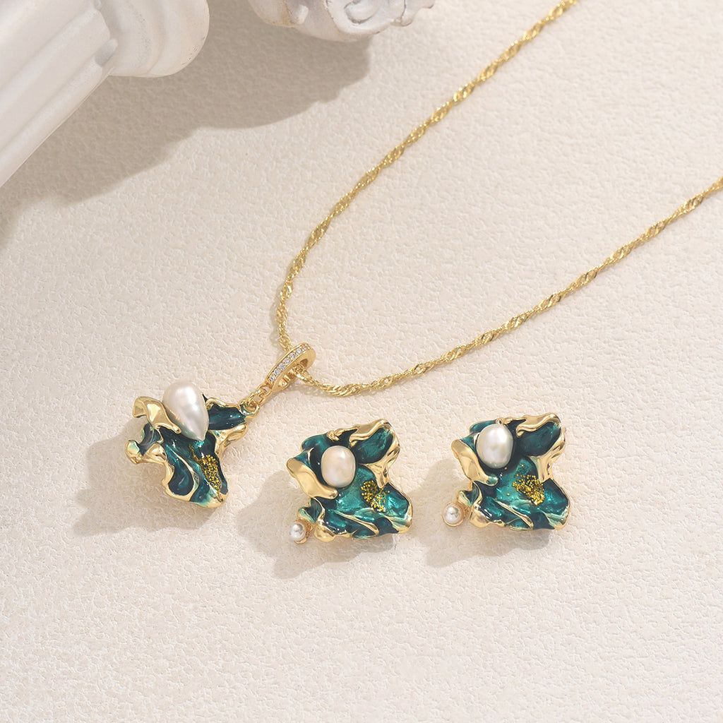 Green Flower and Pearl-Effect Jewelry — product image 2