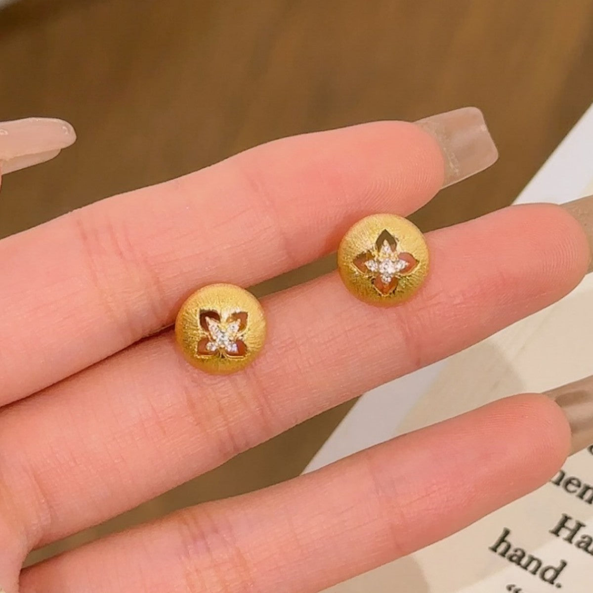 Lucky Clover Sterling Silver 925 Stud Earrings Vintage Lace Brushed Earrings Light Luxury Palace Style Flower Earrings