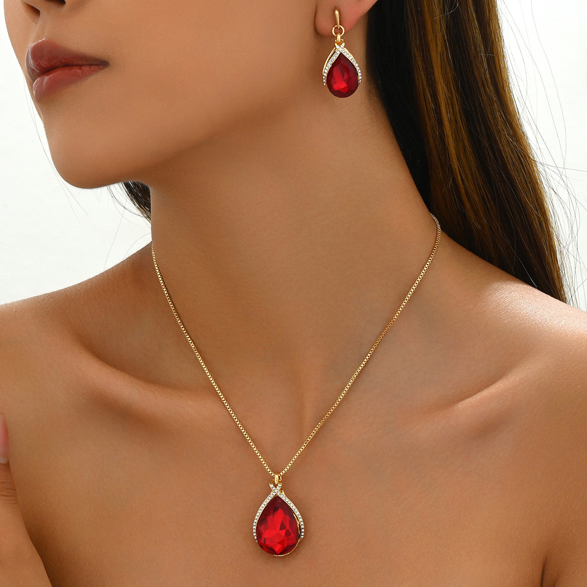 Ruby-Color Teardrop Jewelry — product image 2