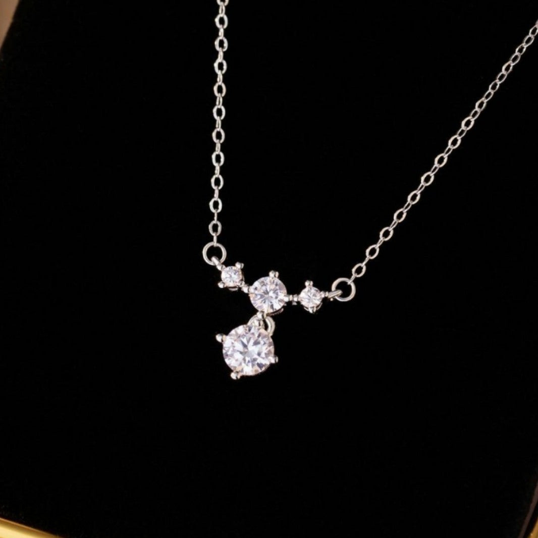 Laurel Sterling Silver 925 Necklace Female Niche Design Light Luxury Zircon Star Clavicle Chain Small Red Book Same Pendant