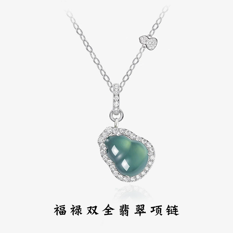 Halskette aus 925er Sterlingsilber – Kalebasse und Jade