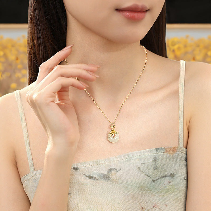 New Chinese Style Hetian Jade Moli Necklace S925 Sterling Silver Lucky Princess Buckle Clavicle Chain Niche Light Luxury Accessories Wholesale