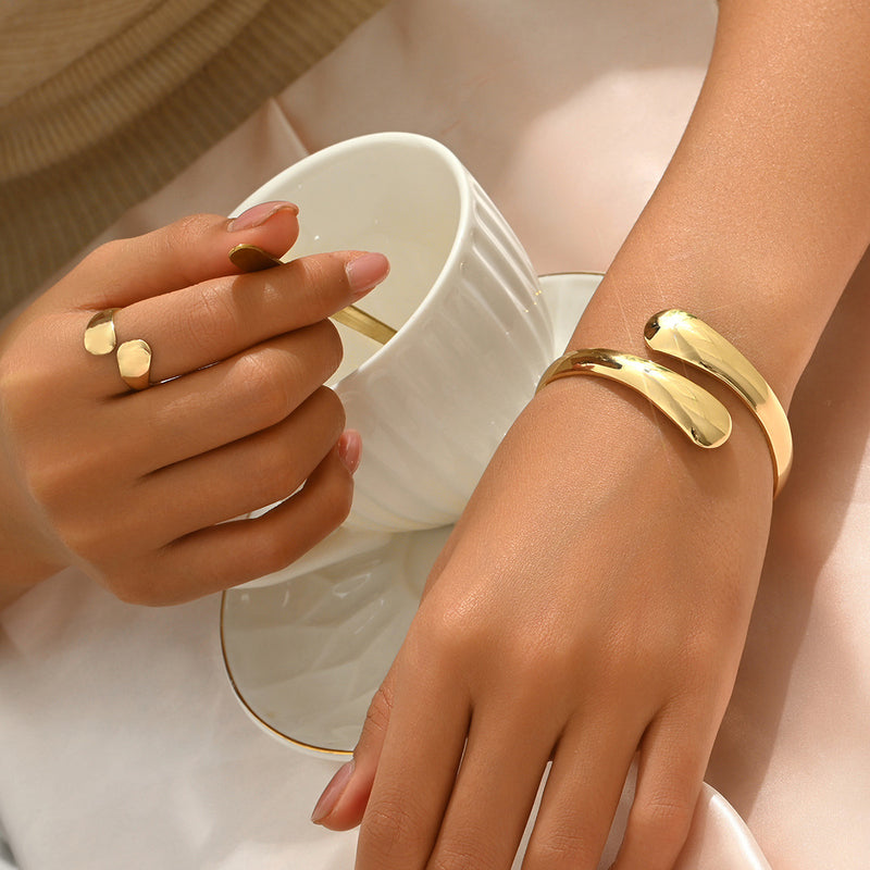 Armbänder & Armreifen