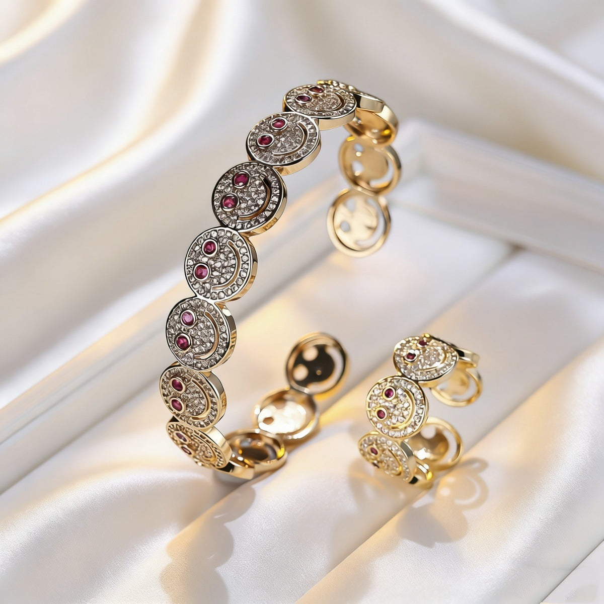 Smiley Medallion Jewelry — product image 3