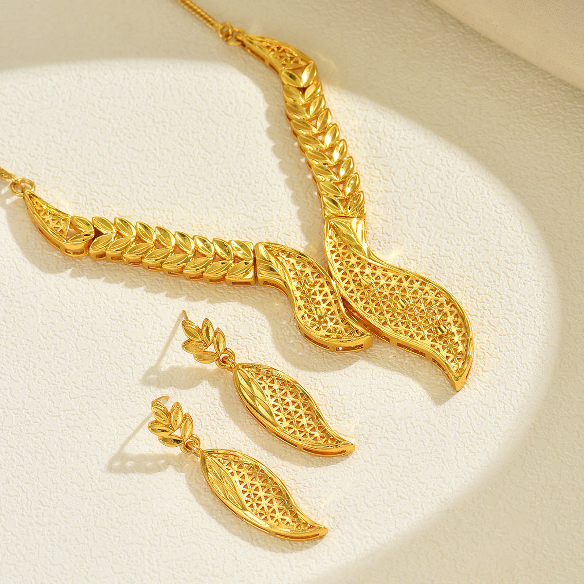 Open Leaf Statement Necklace Jewelry — product image 3