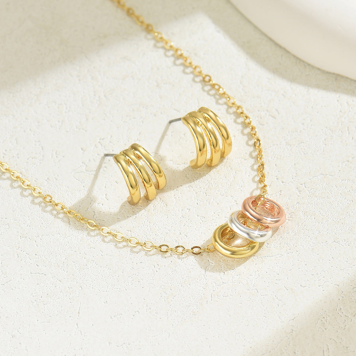 Triple-Curve Mini Pendant Jewelry — product image 2