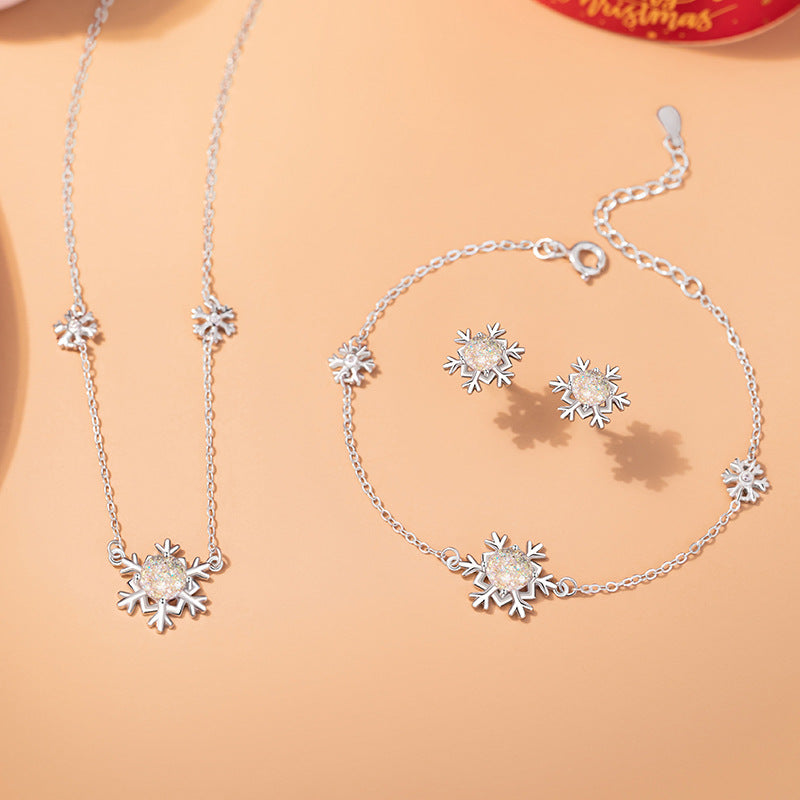 Snowflake Sterling Silver 925 Stud Earrings Female Niche Light Luxury High-Grade Glass Stone Star Awn Earrings Ins Style Christmas Earrings