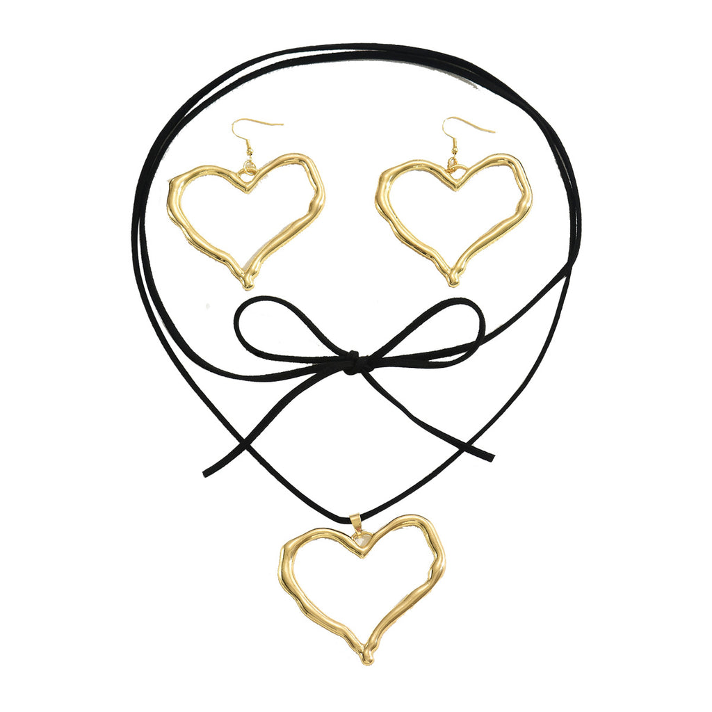 European and American Fashion Ol Love Necklace Earrings Set Women's Simple All-Match Heart-Shaped Metal Niche Design Necklace Jewelry